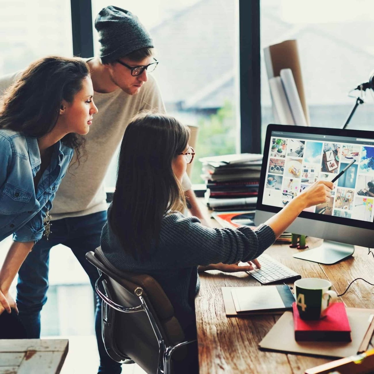employees of digital marketing agency UK working together